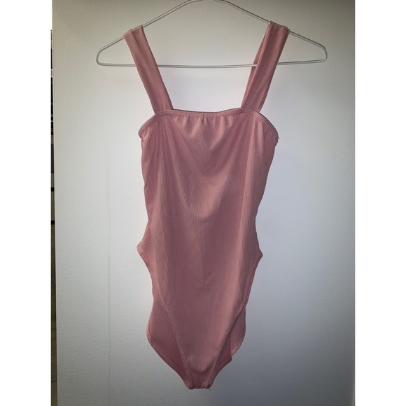 Boohoo Bodysuit - Picture 4 of 5